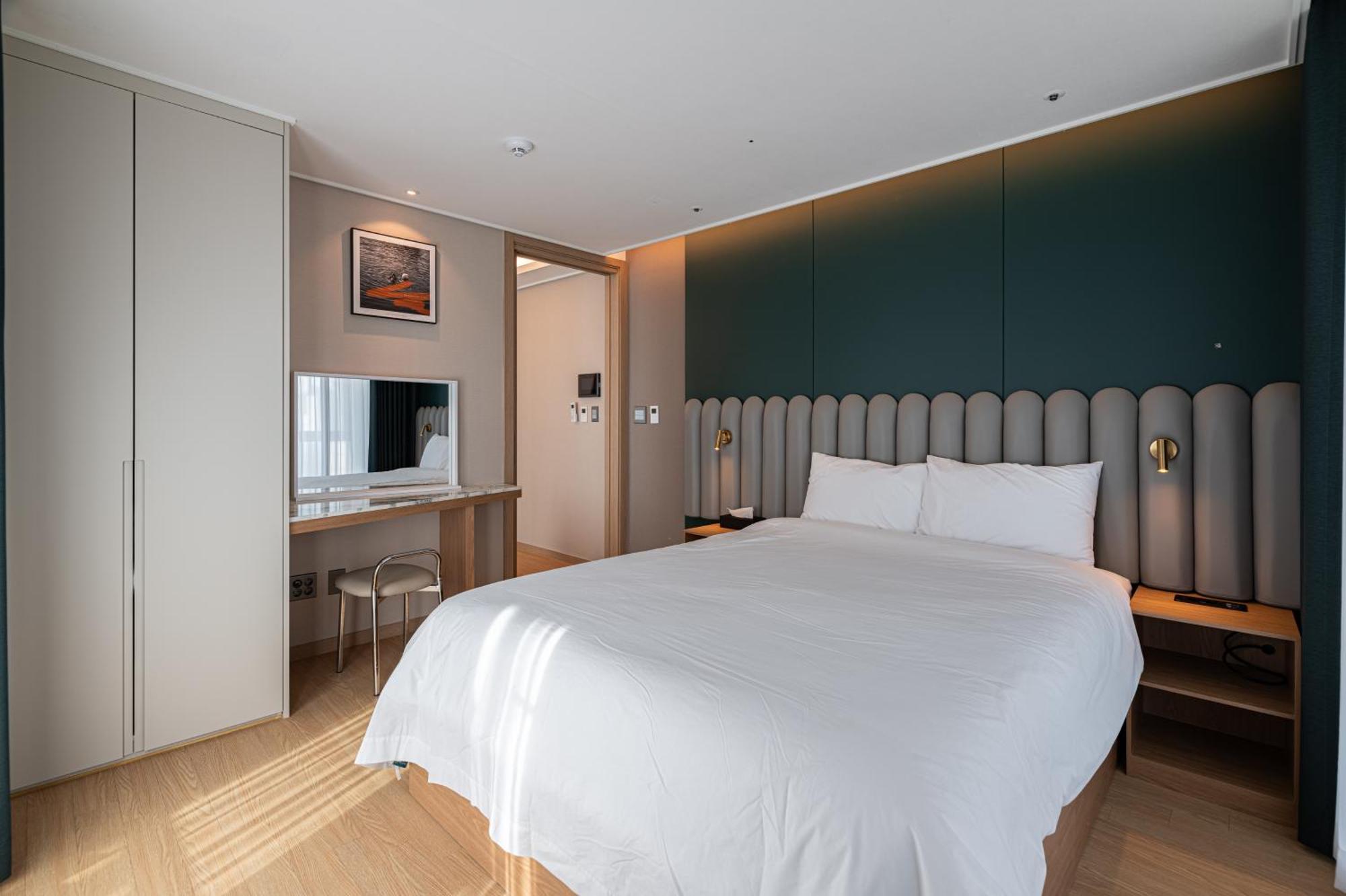 The Solid Residence - Elbon The Stay By Haeundae Busan Exterior foto