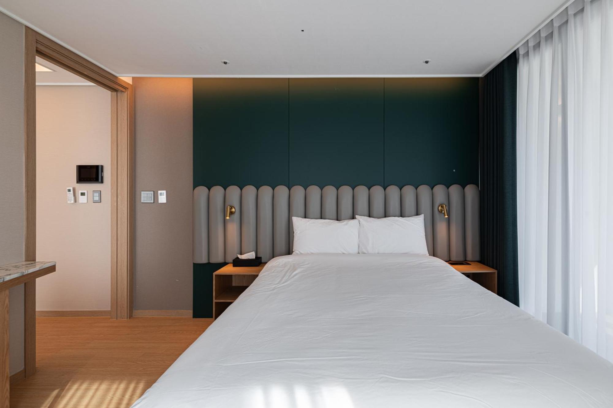 The Solid Residence - Elbon The Stay By Haeundae Busan Exterior foto